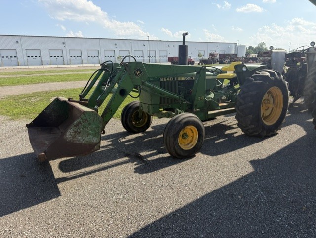 Ford 8000 tractor with enclosed cab